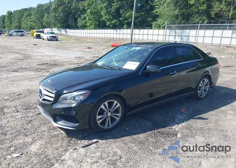 2016 Mercedes-Benz E 350 z USA, uszkodzony, nr VIN WDDHF5KB1GB214111